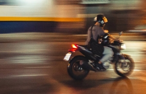 DUBROVNIK: 15.000 kuna kazne za vožnju motocikla bez dozvole i tromjesečna zabrana
